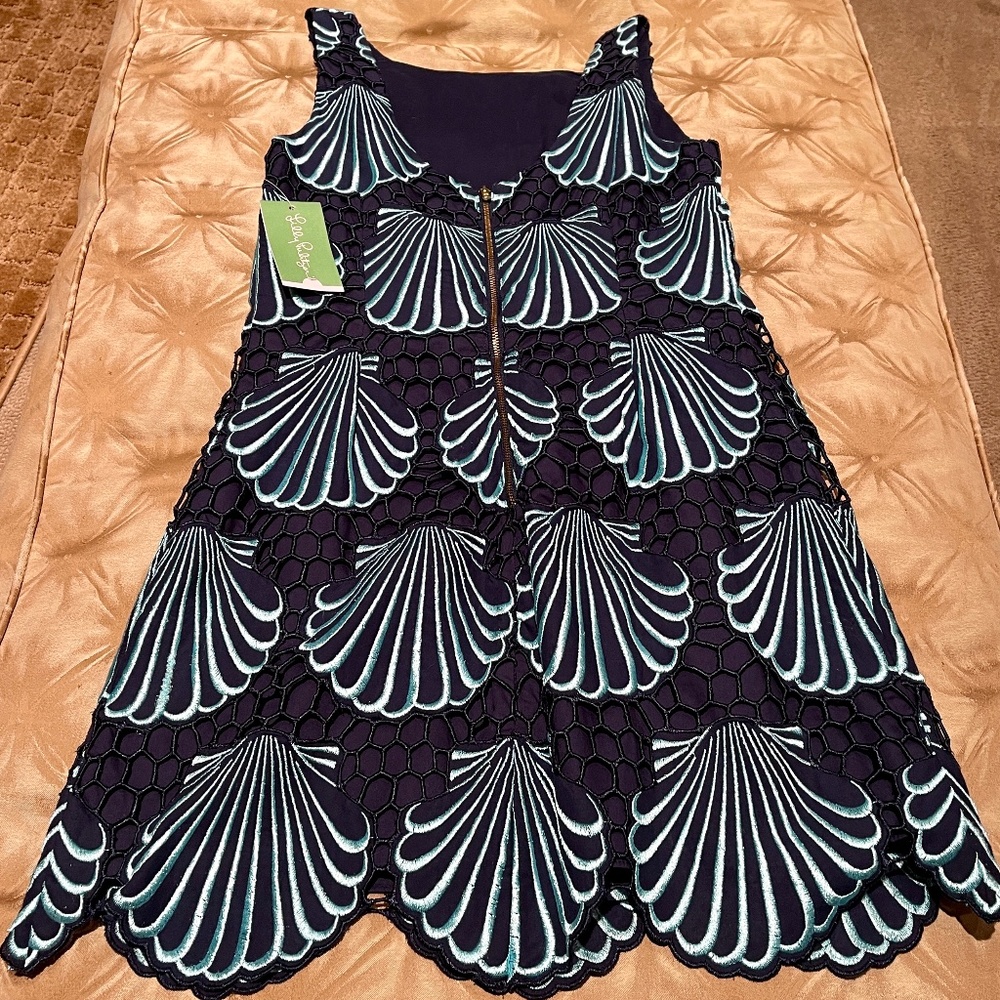 🐚Lilly Pulitzer Delia Shift Dress In Jumbo Sea Eyelet Pattern - Size 4 - NWT🐚 - Picture 3 of 7